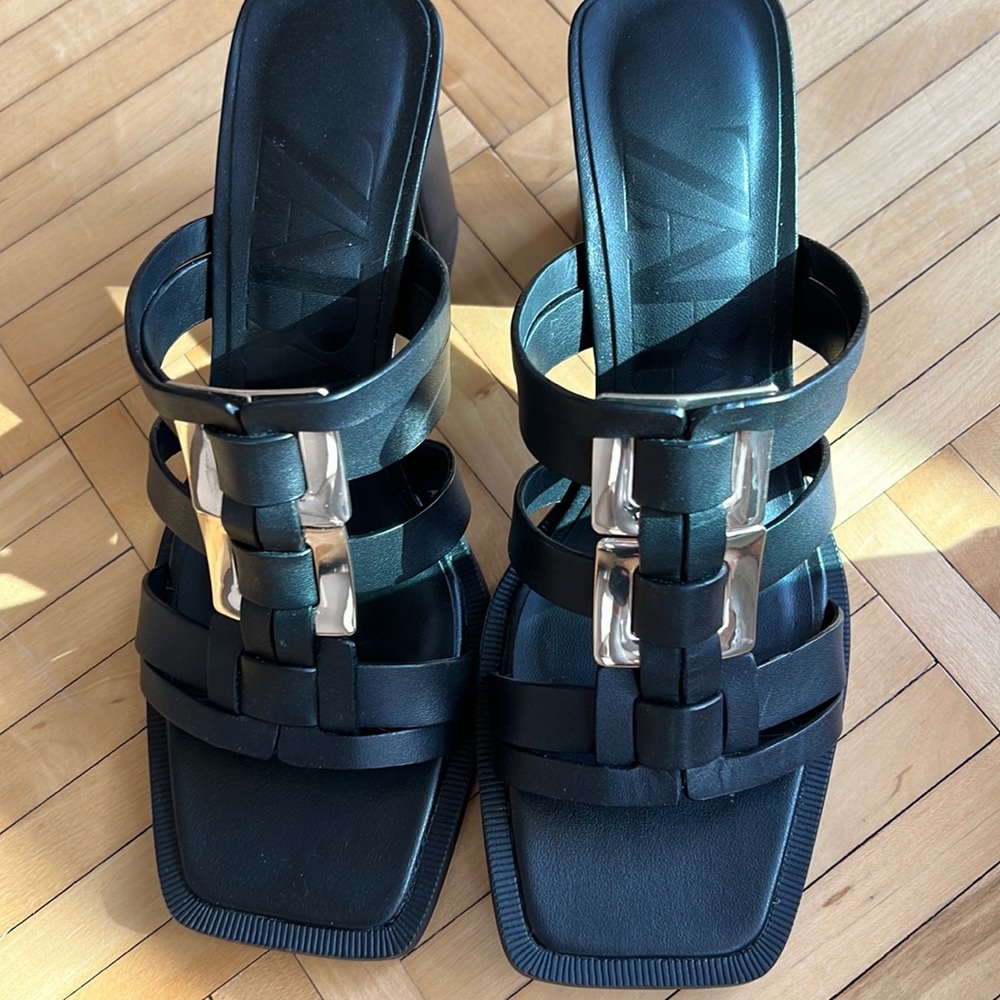 zara sandals sz 36